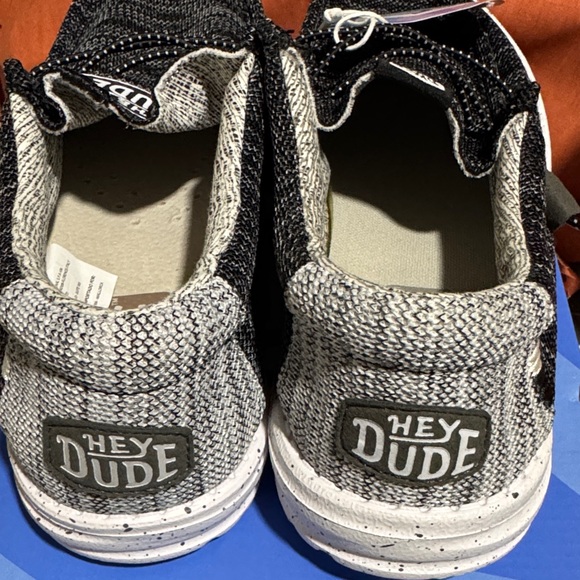 Hey Dude Black and White Men's slipper New inbox. Left foot 10 M right foot 9M - Picture 2 of 5